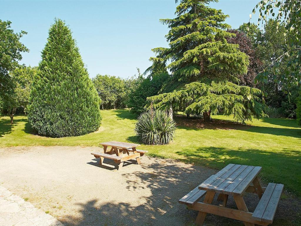 Hotel Domaine Le Puits De Jeanne Plouégat-Moysan Zimmer foto